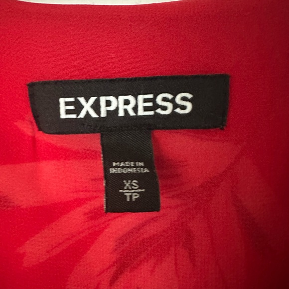 Express Red Floral Print Top - Picture 8 of 8